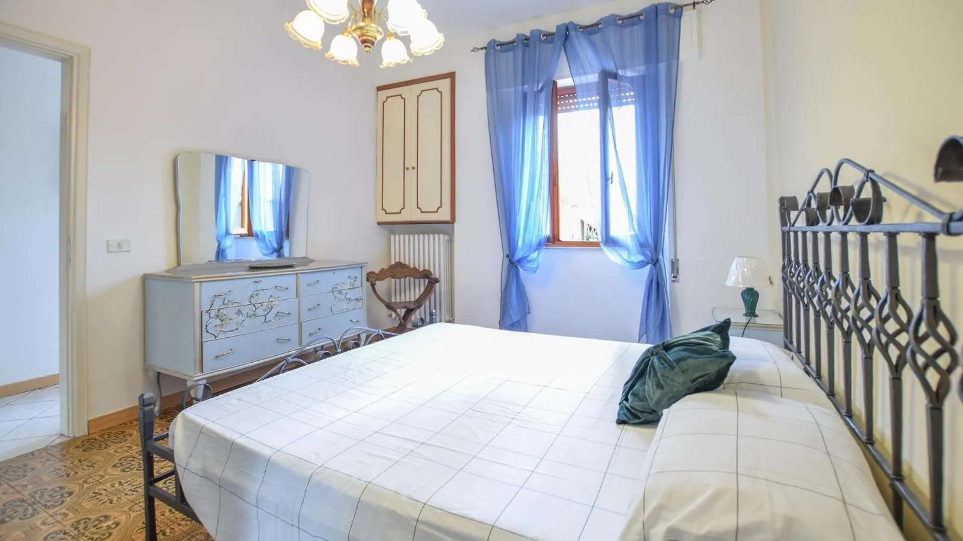 Lovely Home In Camaiore With Wifi Olaszország